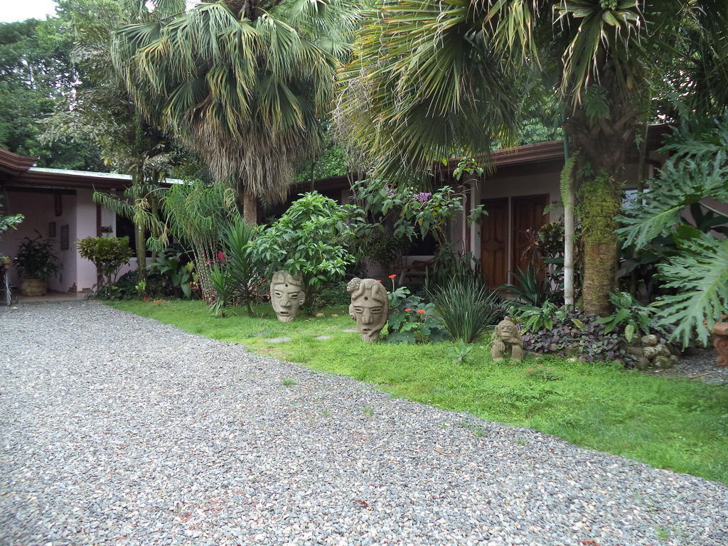 Hotel Vagabondo La Fortuna ภายนอก รูปภาพ